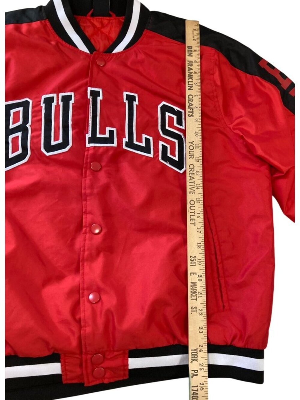 Ultra Game Mens Chicago Bulls Bomber Jacket Size L Red Layers Sporty Streetwear - Picture 4 of 13